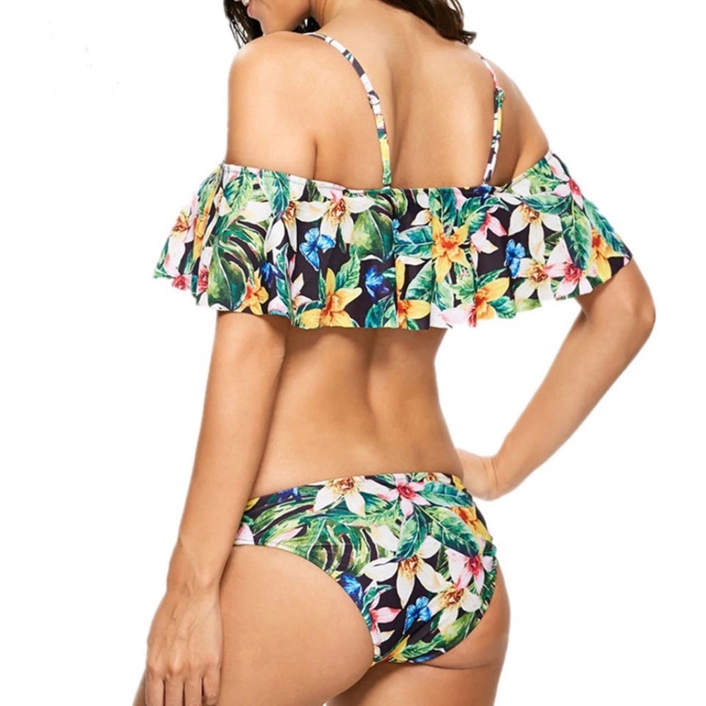 Floral Ruffle off shoulder two piece swim - Picture 4 of 7